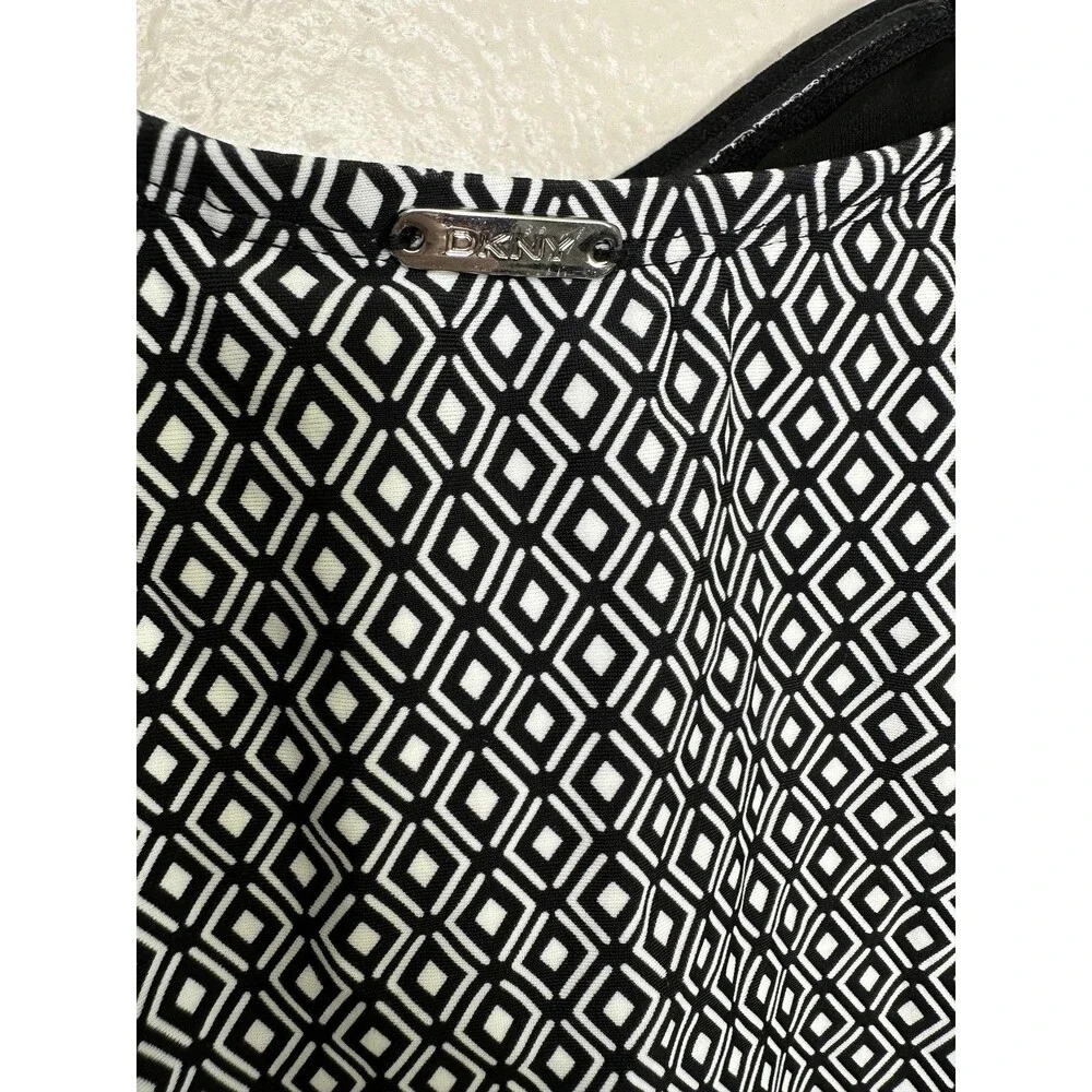 NEW DKNY Swimsuit Womens Medium Black White One Piece Geometric Stretch Ocean - Picture 6 of 7